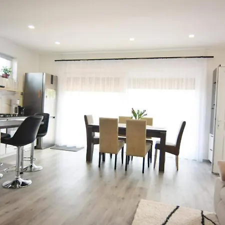 Vendégház Marco Art Vendégház Jakuzzi, Finn-Infra Sauna - 3 éjszakától ingyenes wellness használat